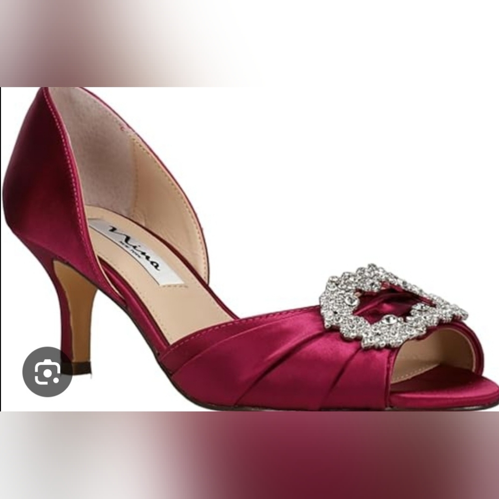 Nina Women's Deep Red Satin Heels, Size 9.5